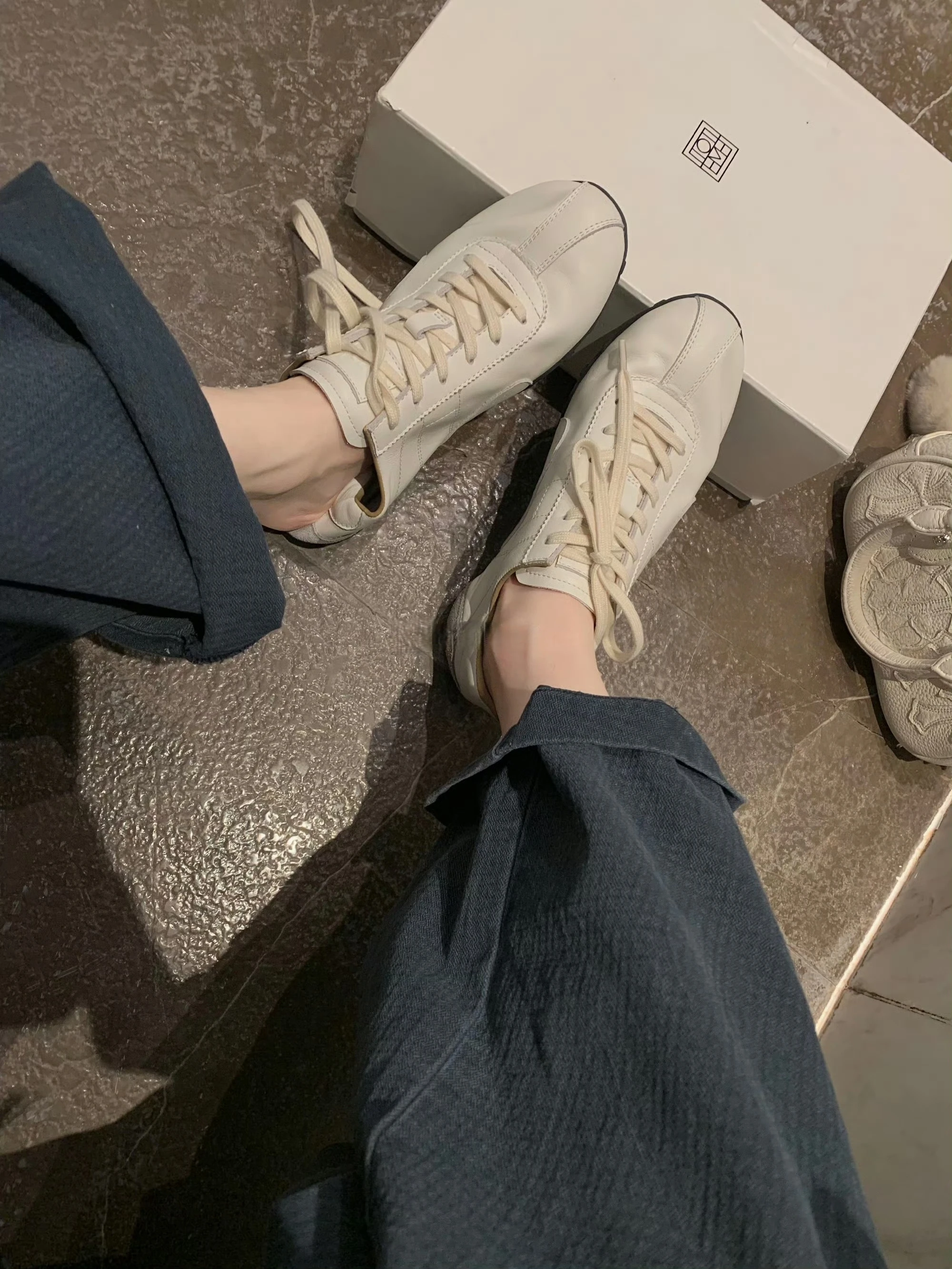 nouvelle-collection-printemps-Ete-2026-chaussures-de-sport-decontractees-pour-femme-en-toile-et-cuir-style-ballet-deqin-chaussures-de-course-decontractees-chaussures-waffle-agan