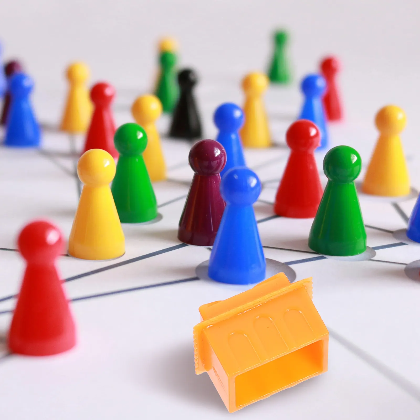 

Набор из 40 пластиковых фишек для настольных игр, высококачественные сменные шахматные фигуры, аксессуары для отелей, для семейных и дружеских вечеринок