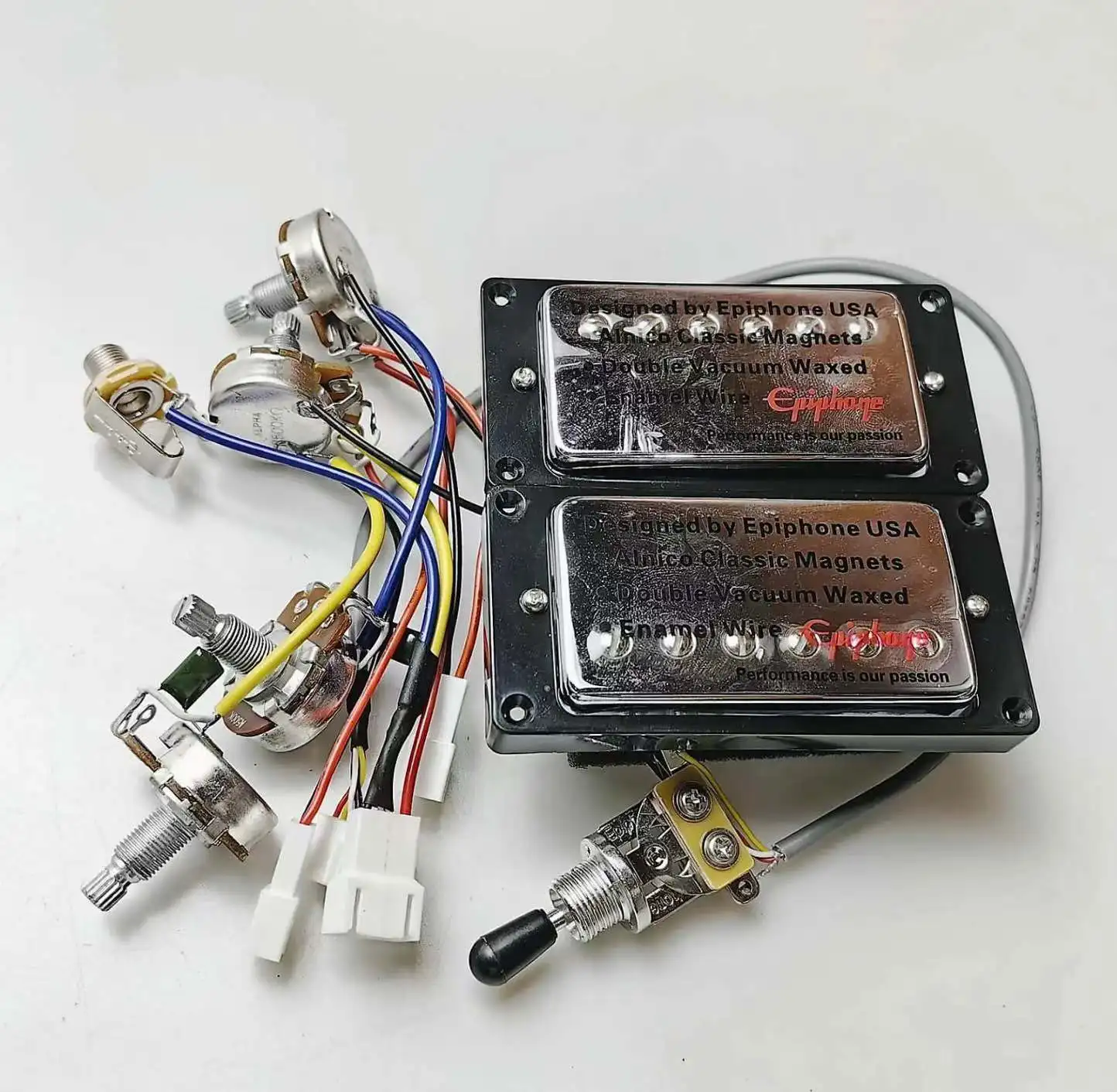

Guitar Humbucker Pickups with 2V2T Wiring Harness and 2C Quick-connect Terminals Set for LP Guitars Replacement Parts