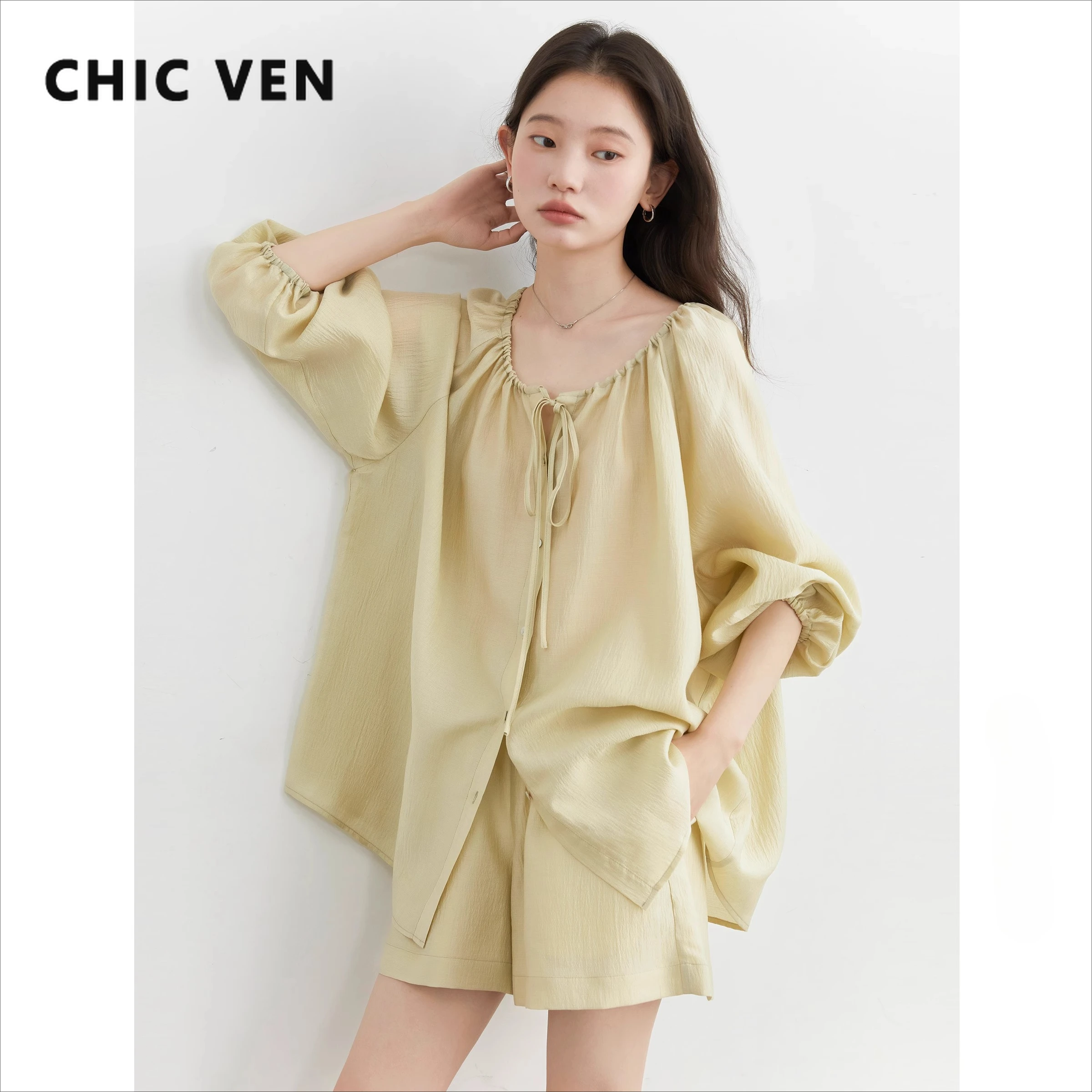 

CHIC VEN женские рубашки однотонные с круглым вырезом свободные повседневные блузки с объемными рукавами эластичные женские шорты с высокой талией комплект лета 2025