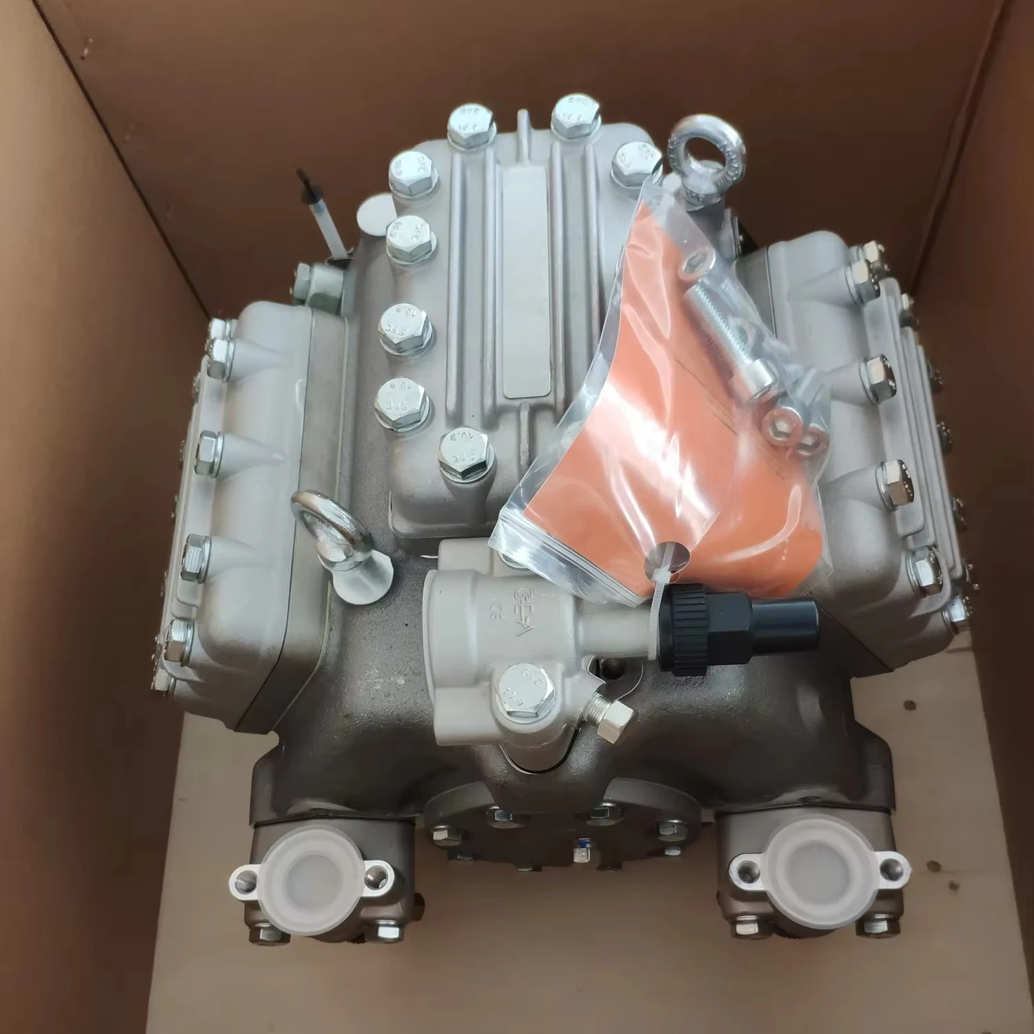 Original New BOCK Compressor FKX50/775K  Bus air Conditioner  Compressor and coach FKX50/830K  and FKX50/980K