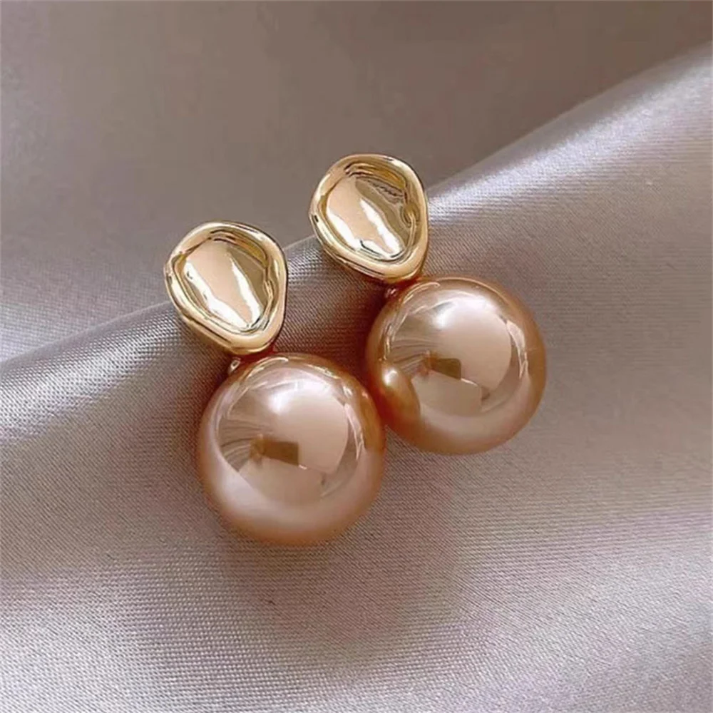 Französisch Vintage Liebe Perle Tropfen Ohrring Für Frauen Metall Knopf Textur Mode Schmuck Zubehör Großhandel