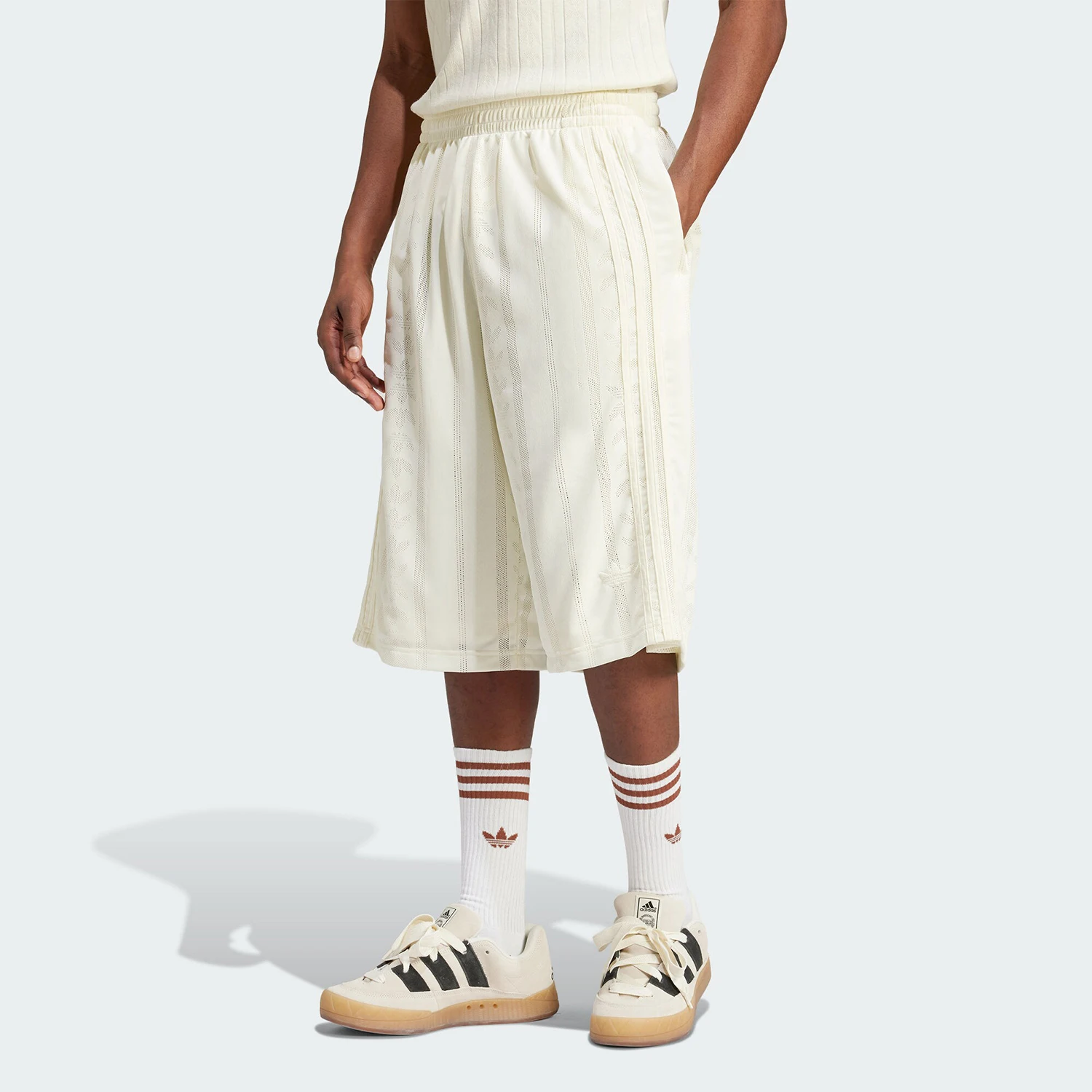 

Adidas genuine Originals Men's Loose Fit Minimalist Knit Sports Shorts IT7508