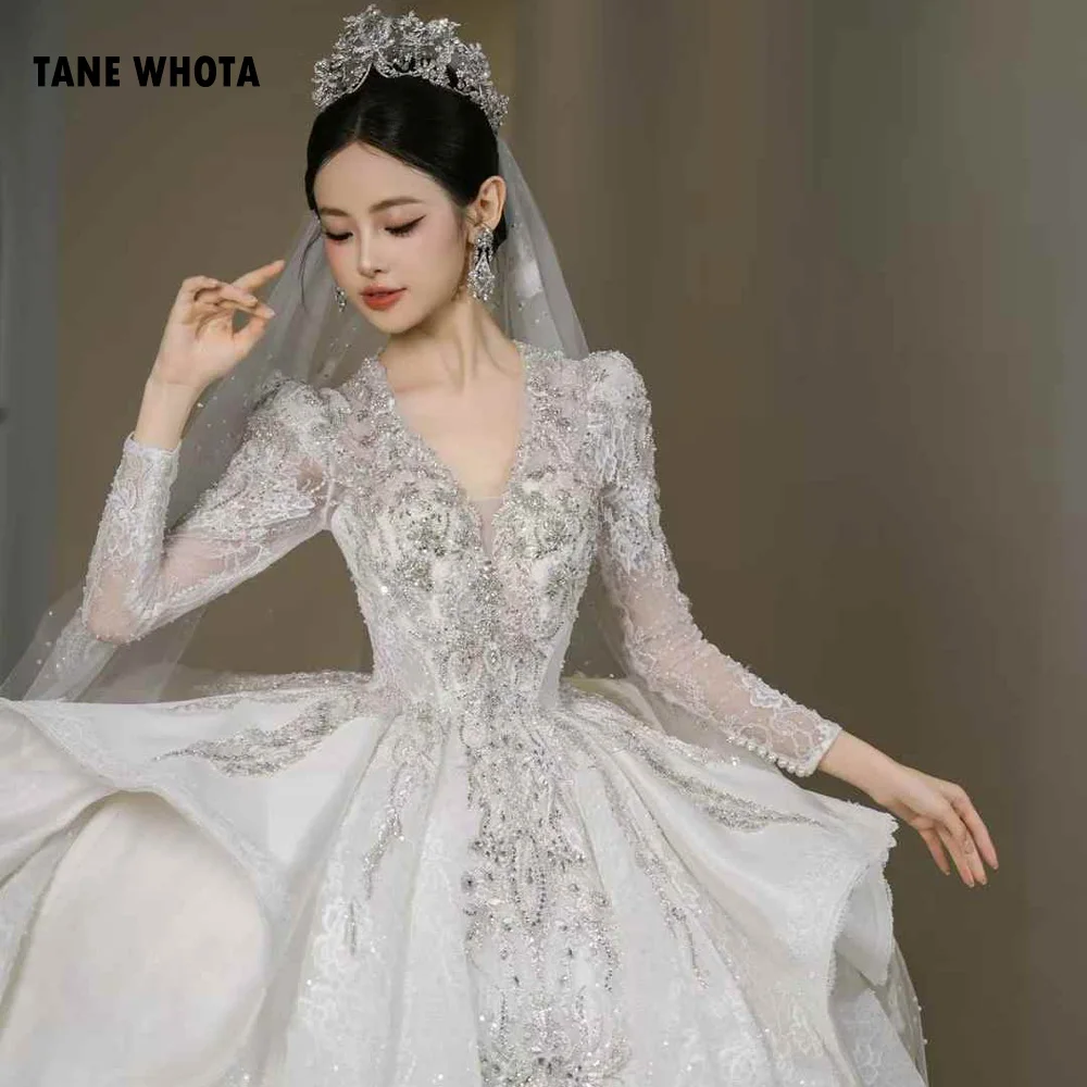 Elegant Wedding Dress V-Neck Long Sleeve Lace Up Keyhole Back Beading Embroidery Sequined Luxury Satin Wedding Dress Customized
