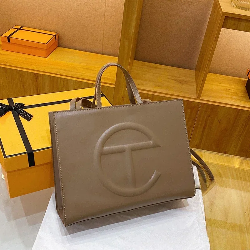 

Luxury Design Women's Tote Bag, 2026 New Arrival Spacious Practical Shoulder Bag, Fashion Daily Casual Outing Handbag