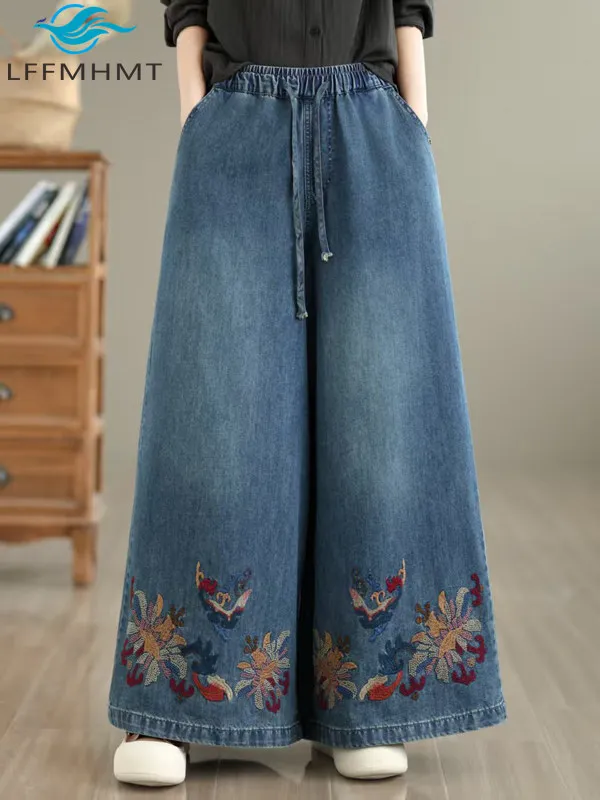 

Traditional Vintage Style Floral Embroidery Wide Leg Jeans for Women Summer Fashion Elastic Waist Loose Casual Denim Pants