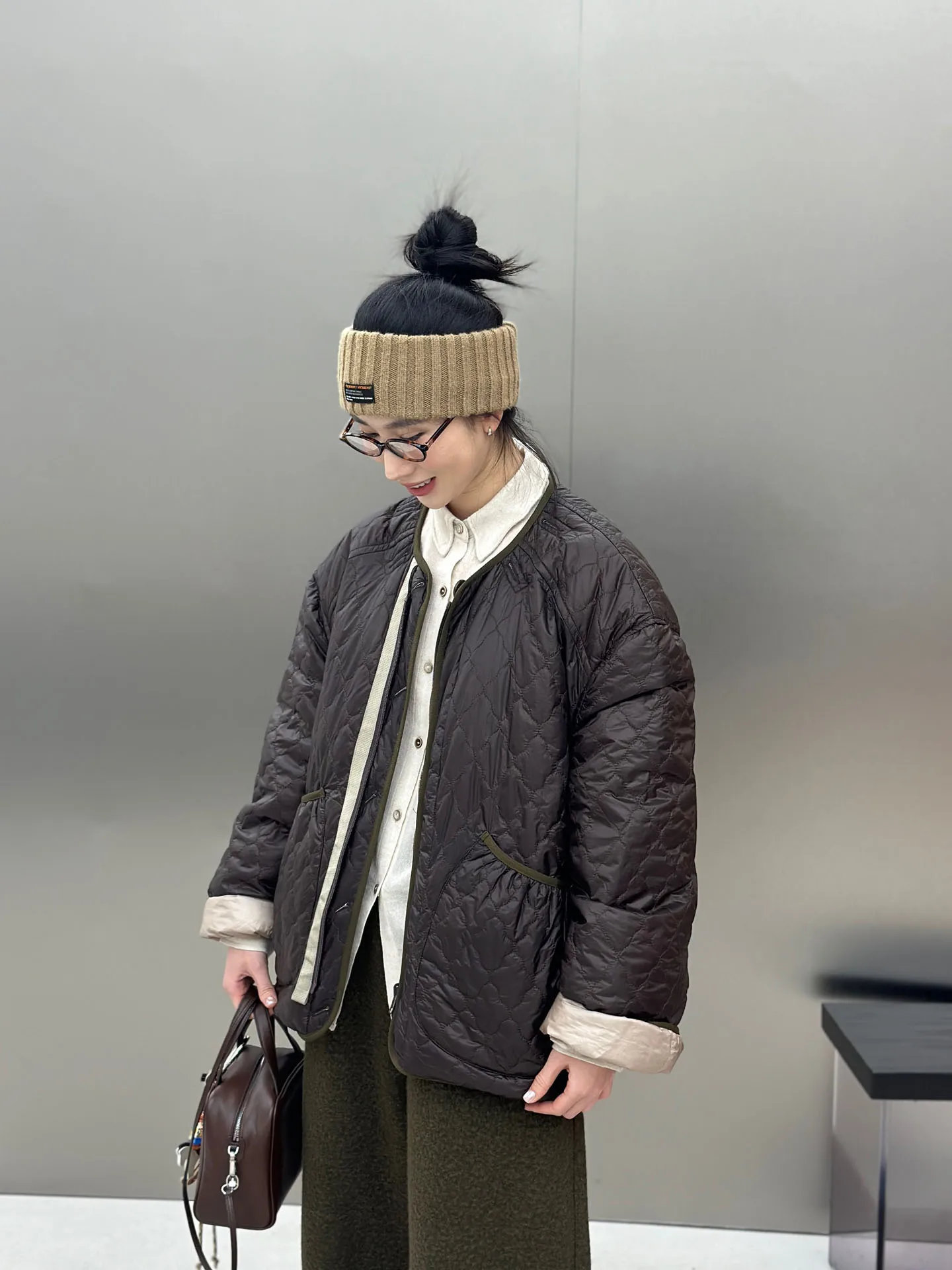 

New National Stand 90 White Goose down Casual round Ne Design Women's Double-Sided Wearabili Nylon Filled Thiened Wa...