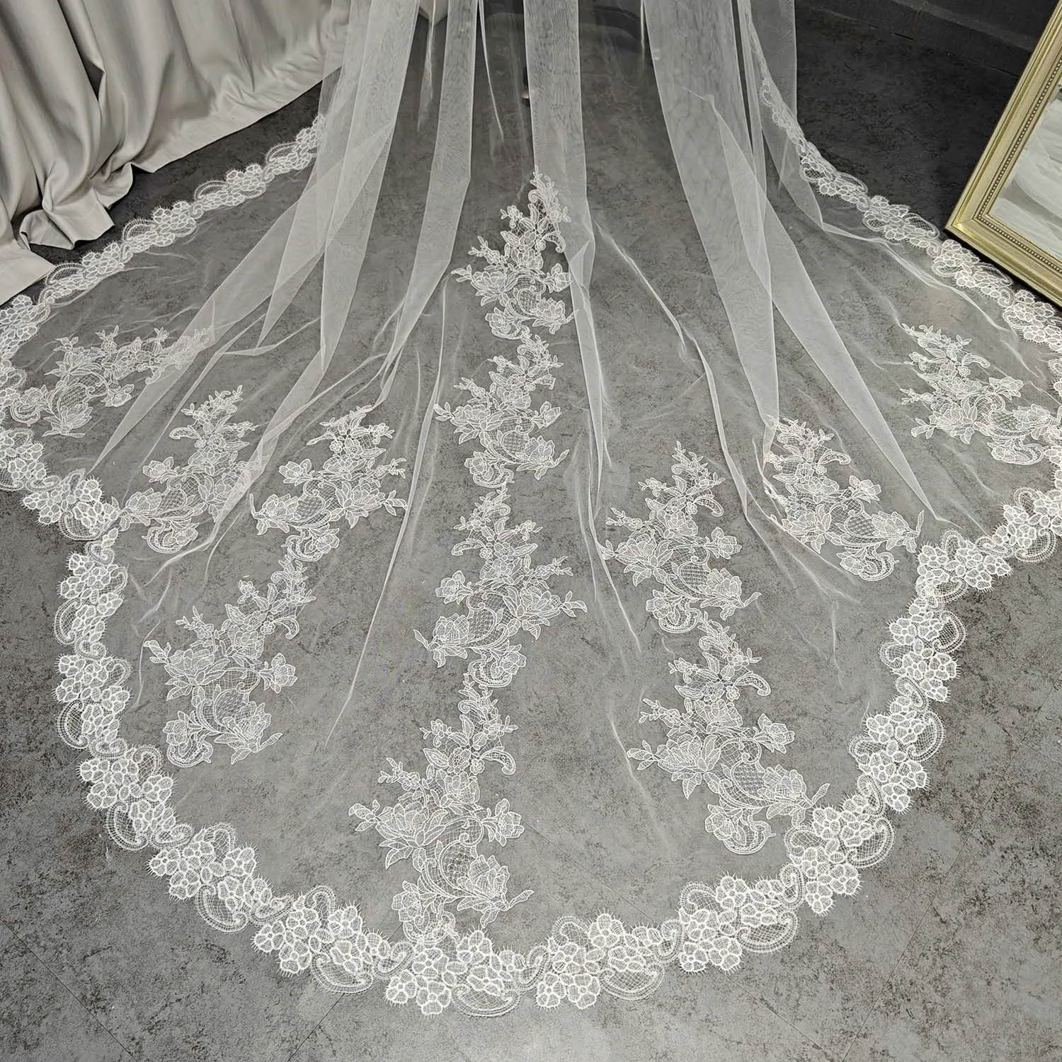 

Романтическая кружевная свадебная фата по индивидуальному заказу с расческой, одноуровневая 3-метровая фата, частково кружевная фата цвета слоновой кости, свадебные аксессуары