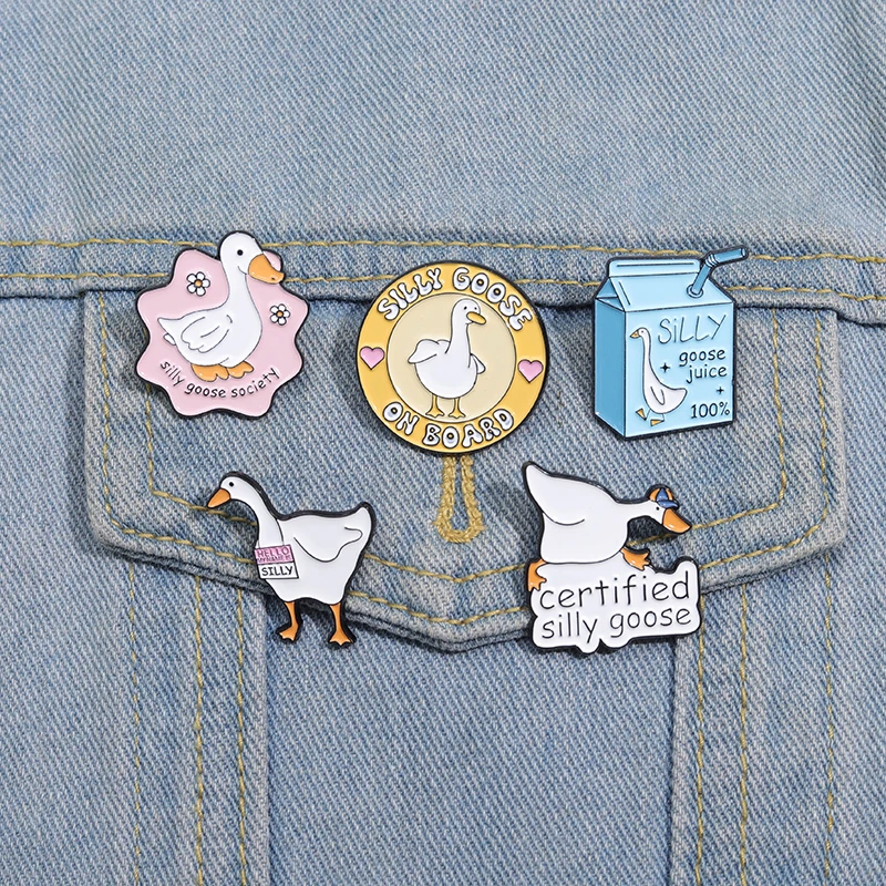 29 Types Goose Duck Cartoon Enamel Pins Cute Animal Shape Lapel Badge Decorative Brooches Clothes Backpack Creative Pin Jewelry