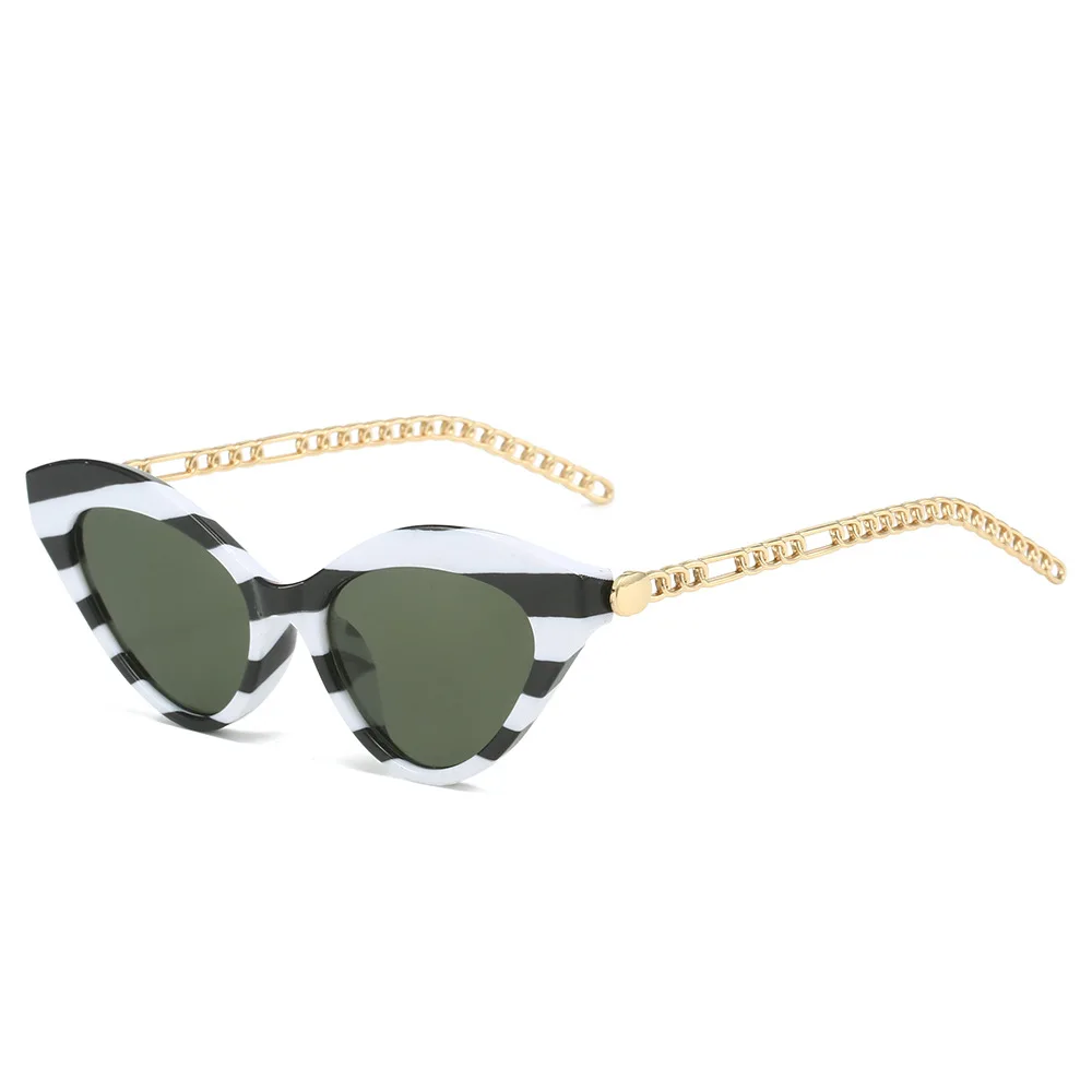 Nieuwe Metalen Ketting Driehoek Cat Eye Sunglassesgeometrische Patroon Zonnebril Ins Netto Rode Bril Mode Streetshooting Zonnebril