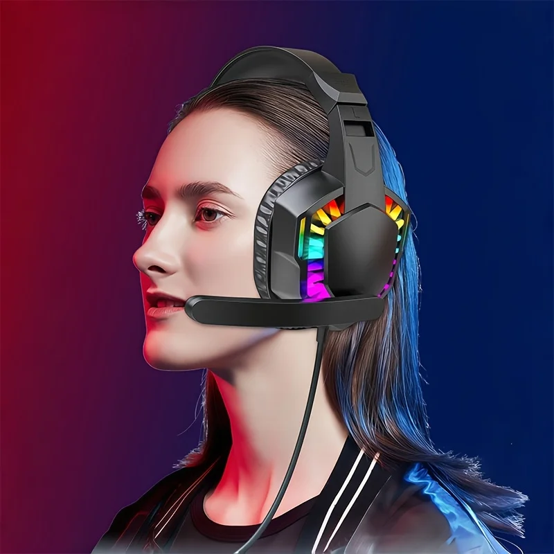 Immersive Battle，Dominate in All Aspects！This wired over-ear gaming headset，It's a top-rated tool for gamers。RGBCool Seven-Color
