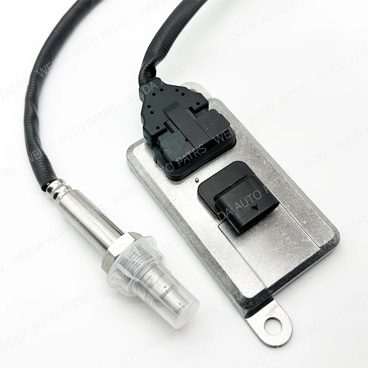 

Датчик оксида азота (NOx) 24В для грузовиков IVECO, номера 5801754016-5WK96733B, 5WK9 6733, 5WK96733B, 5WK96733A, 5WK9 6733A