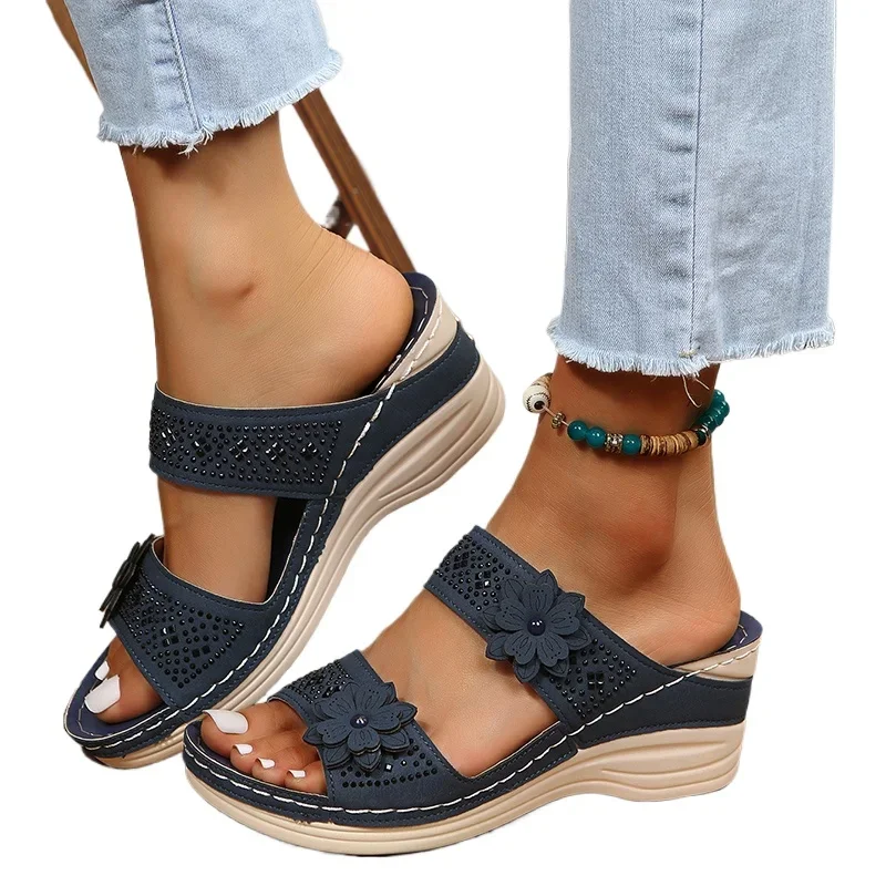 

Plus Size Women's Shoes 2024 Summer Retro Roman Sandals Women Pu Casual Flower Wedge Sandals Slippers Women Platform Slippers