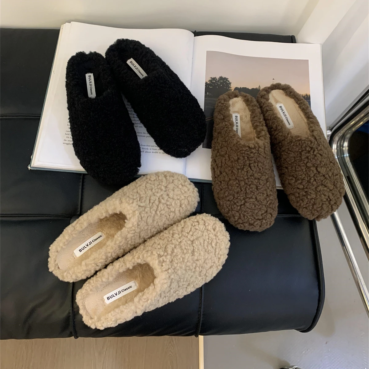 Female Shoes Ladies' Slippers Cover Toe Fur Flip Flops Luxury Slides 2024 Plush Designer Fashion Slippers Casual Female Shoes Co