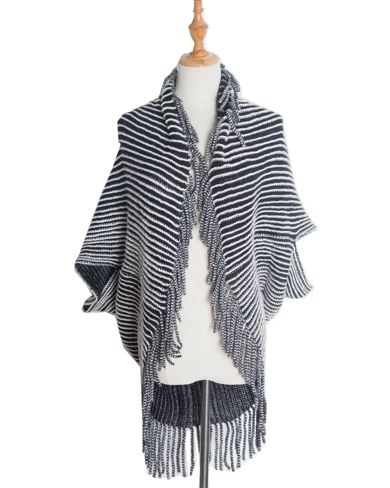 

New Spring Autumn Striped Knitted Cardigan Tassel Shawl Women Fashion Street Poncho Lady Capes Gray Cloaks