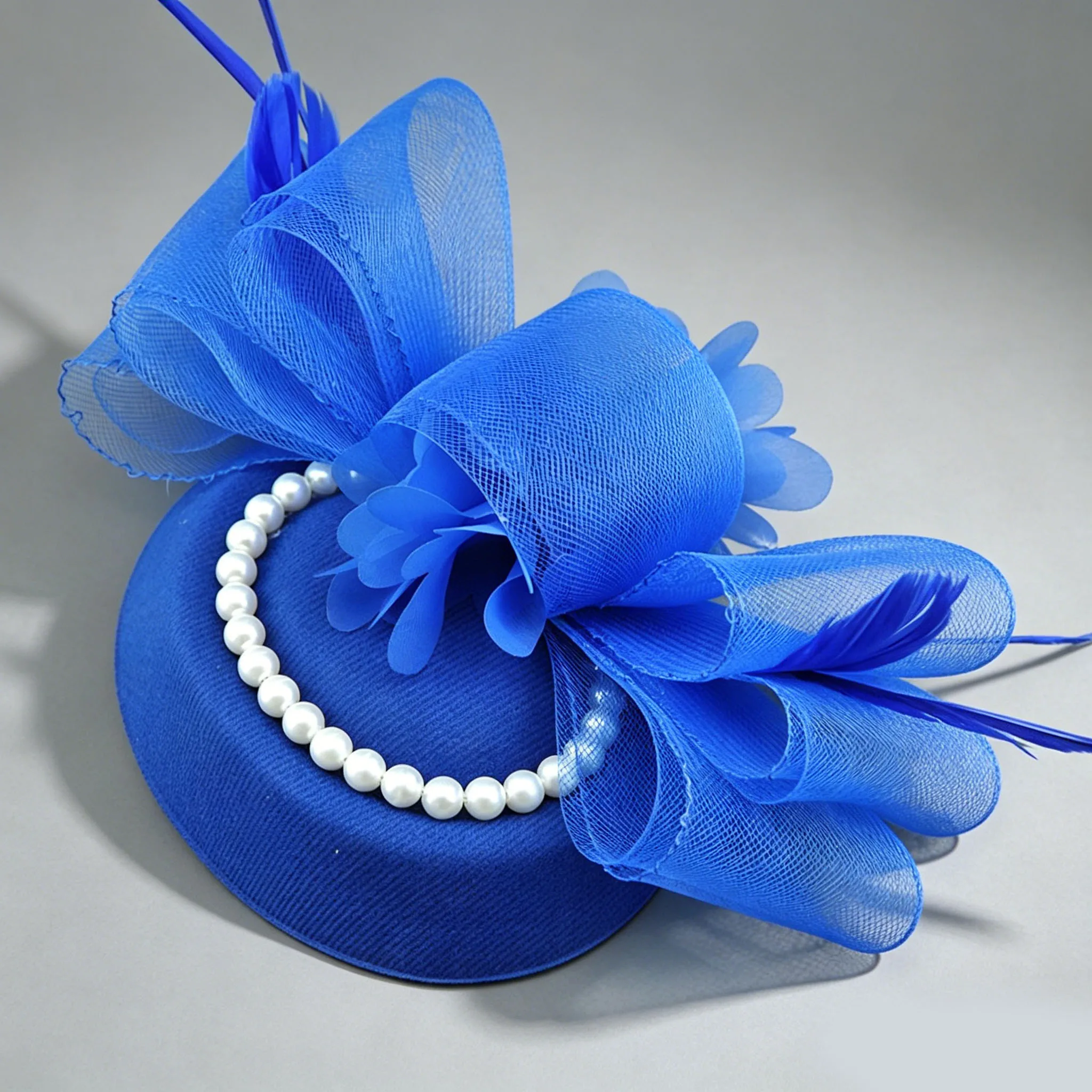 Vintage Mini Air Hostess Fascinator Hat with Pearl, Mesh Bow, Feather & Floral Decor, Bridal Headpiece for Kentucky Derby, Tea P