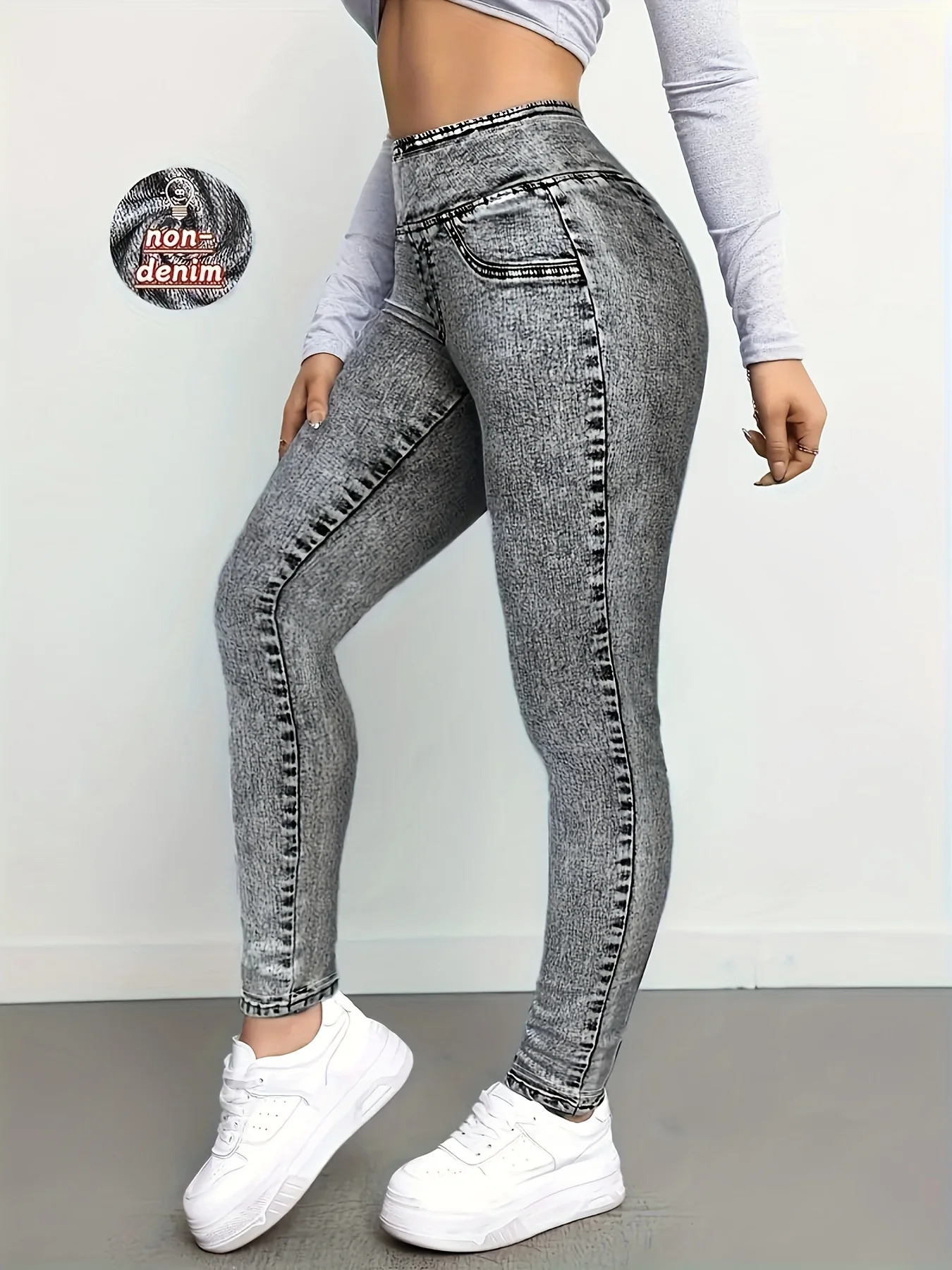 Bedruckte Damenleggings, kein Denim-Stoff, Design mit Scheintaschen und Knöpfen, hochelastische, modische, schmal geschnittene, lässige Skinny-Hose – Detail 2