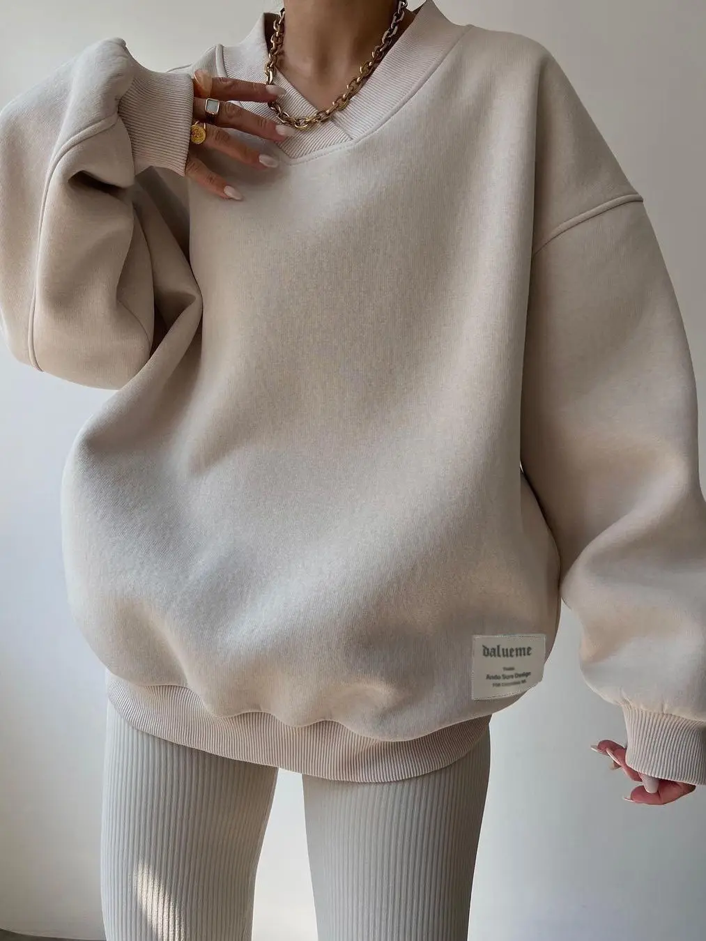 

Autumn and Winter Velvet New Style Thickened 2025 Pullover Round Neck Versatile Loose Base Long Sleeved Sweatshirt Top Coat