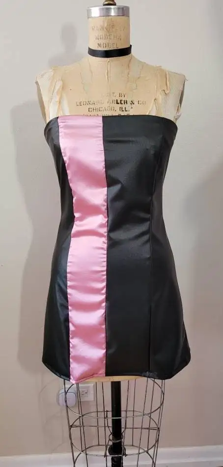 Disfraz de Cosplay de película Mean Girls Cady Heron para mujer adulta, vestido inspirado en la fiesta de Halloween y Carnaval, negro y rosa polvoriento