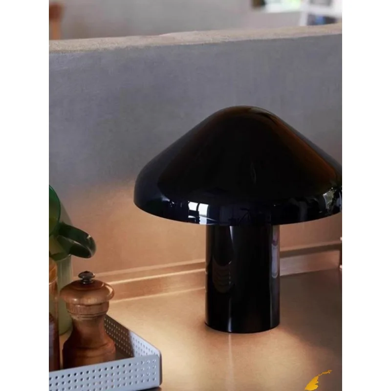 Mushroom lamp, bedside lamp medieval designer atmosphere decorative desk lamp creative