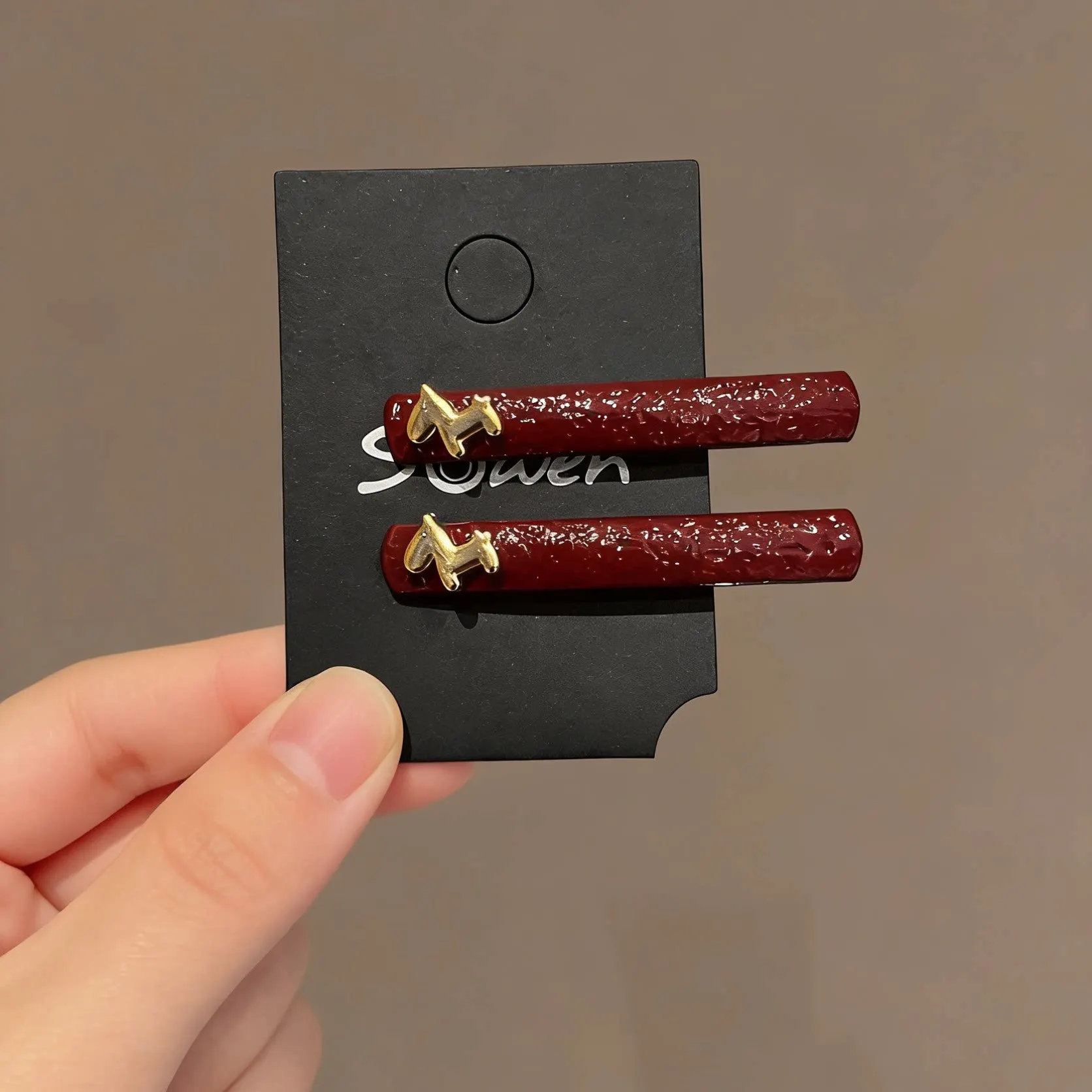 Premium Gold Horse Duckbill Hair Clip Burgundy Enamel Finish for Side Flyaway and Bangs Clips Fashionable Small Portable Daily