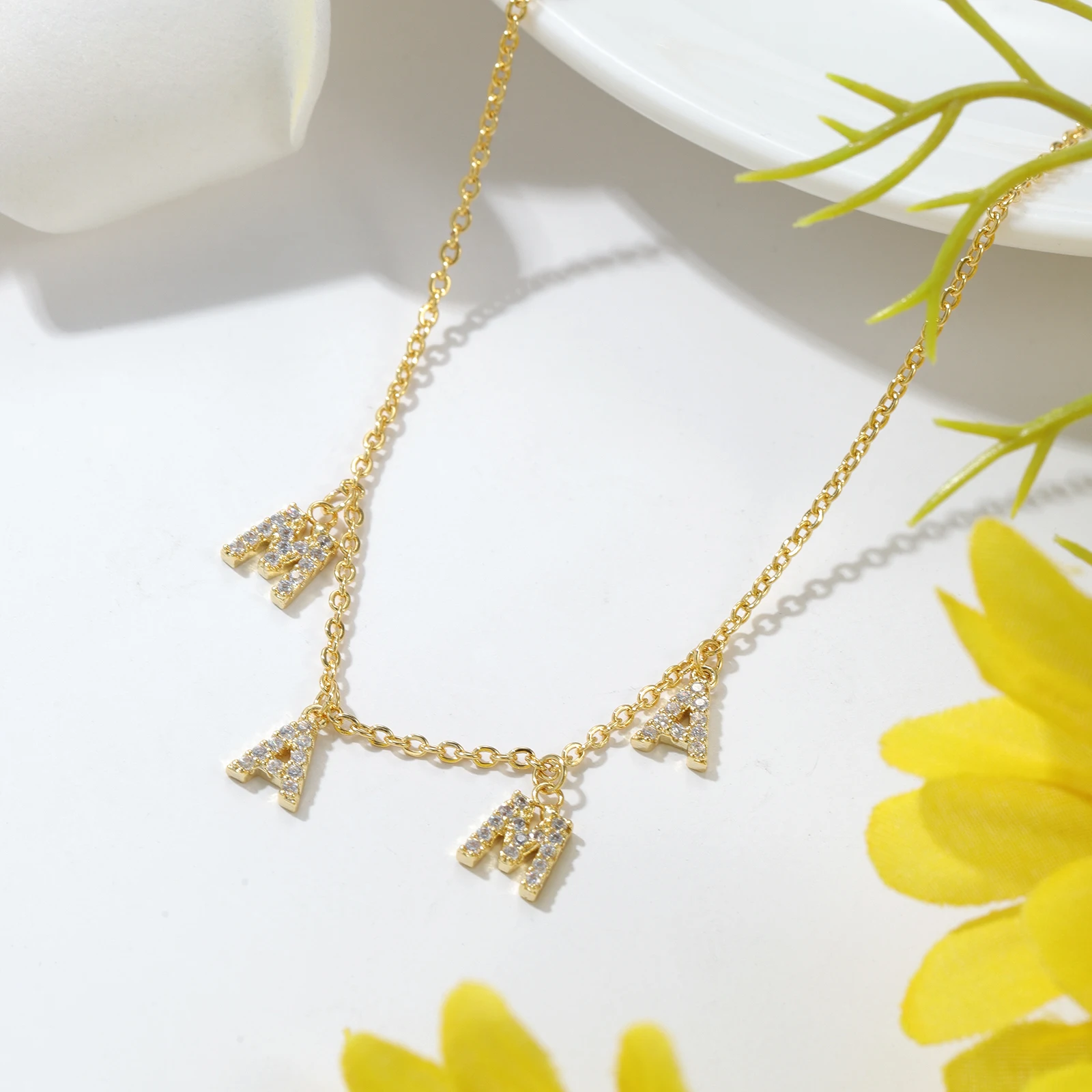 colar-com-nome-da-mae-pingente-personalizado-com-pedras-cravejadas-letras-de-zirconia-corrente-com-nome-para-mulheres-joias-melhor-presente-para-o-dia-das-maes