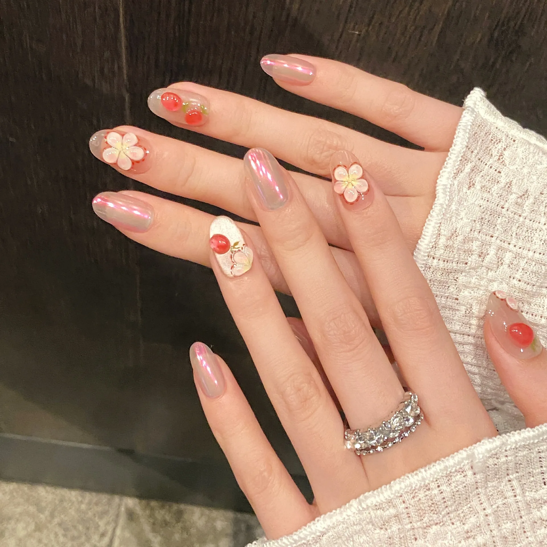 10pcs Short Oval "Strawberry Boh" Three-dimensional Strawberry，Flowers In Spring And Summer Cute Sweet Shiny Hand-pressed Nail view 2