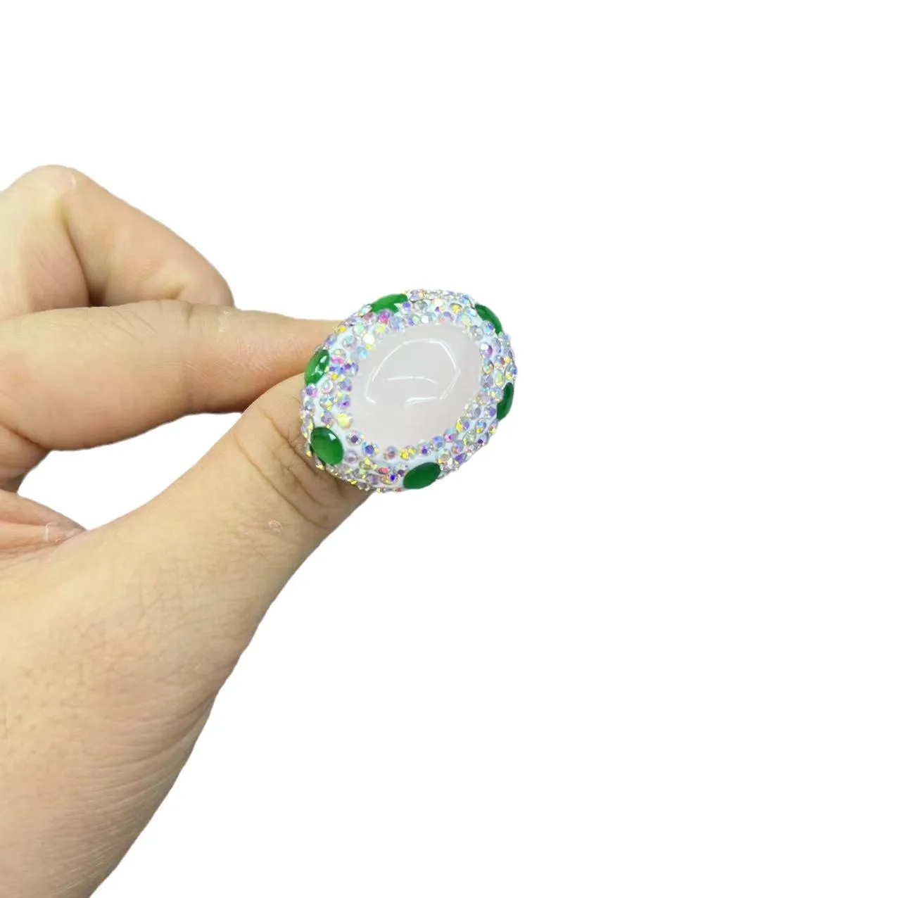 Natural raw ore powder crystal, set with emerald fashion personality handmade full ring, supply wholesale ring