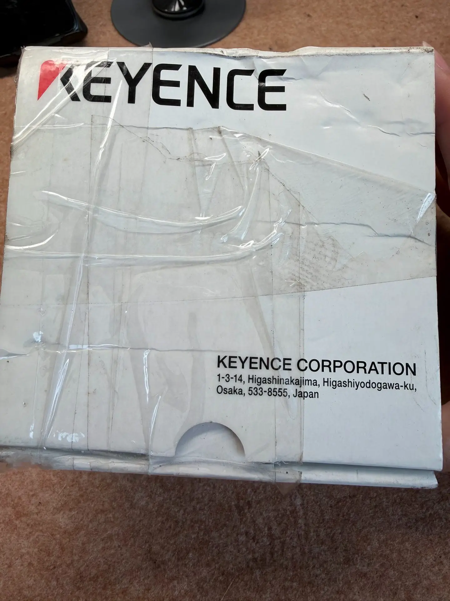 KEYENCE grating bracket GL-RB32, brand new and original, with original package.