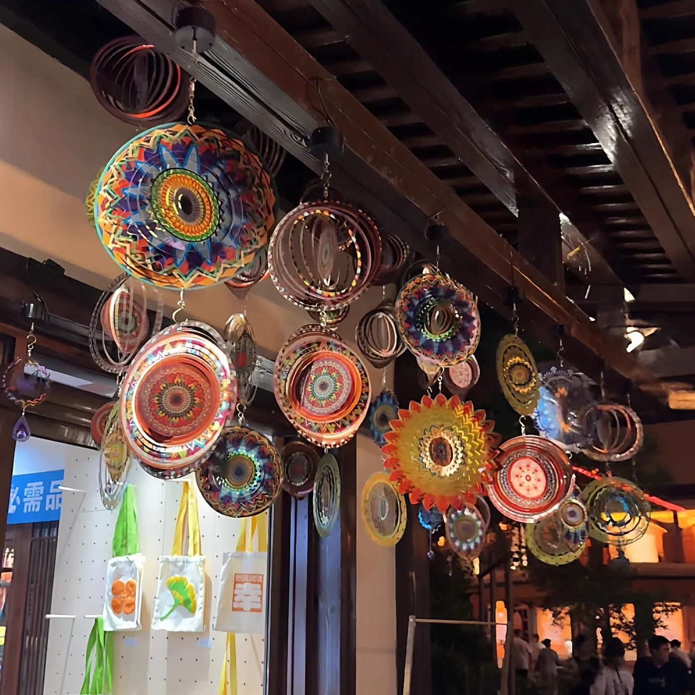 Dream Returns 3D Rotating Mandala Wind Chime Iron Base Outdoor Garden Balcony & Living Room Hanging Decoration for Hotels