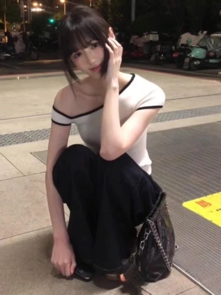 Y2k الجمالية محبوك التباين اللون الجنية بلايز المرأة Harajuku انحراف طوق اقتصاص تي شيرت الشارع الشهير Bodycon التطريز تيز