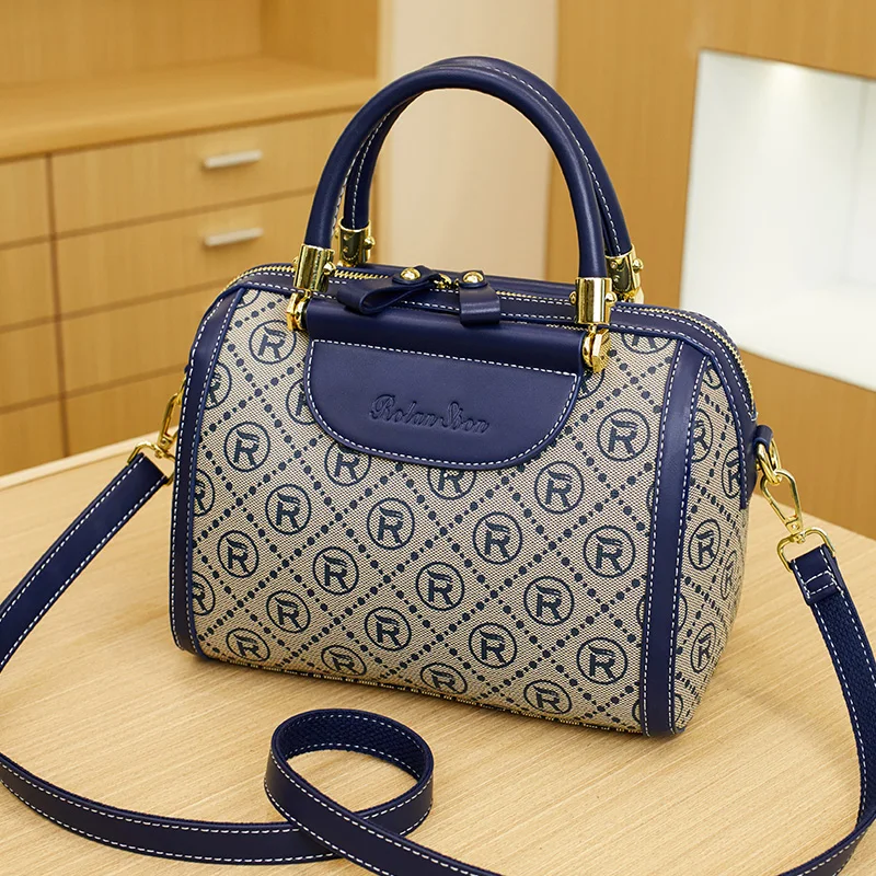 

Boston Bag Pillow Bag Women's Bag Large Capacity Tote Bag Casual Work Clothing Shoulder Handbag Accessible Luxury Brand Niche Versatile High-End Crossbody Large Bag 2025 New Handheld Women's Bag Casual Bag