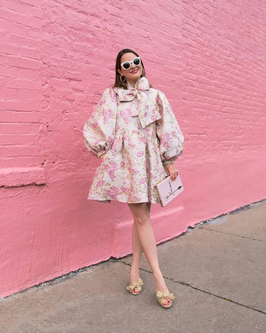 

Весенне-летнее женское платье в нежном стиле с длинными рукавами-фонариками, пышной юбкой А-силуэта, объемным 3D цветочным принтом и молнией