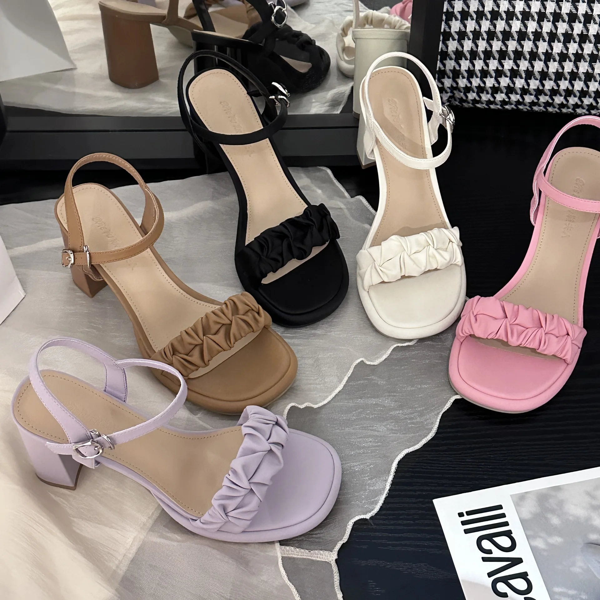 2023 Summer Women's Sandals Thick Heel Fairy Fashion Dress Niche Elegant High Heels Slim Look shoes Lovely