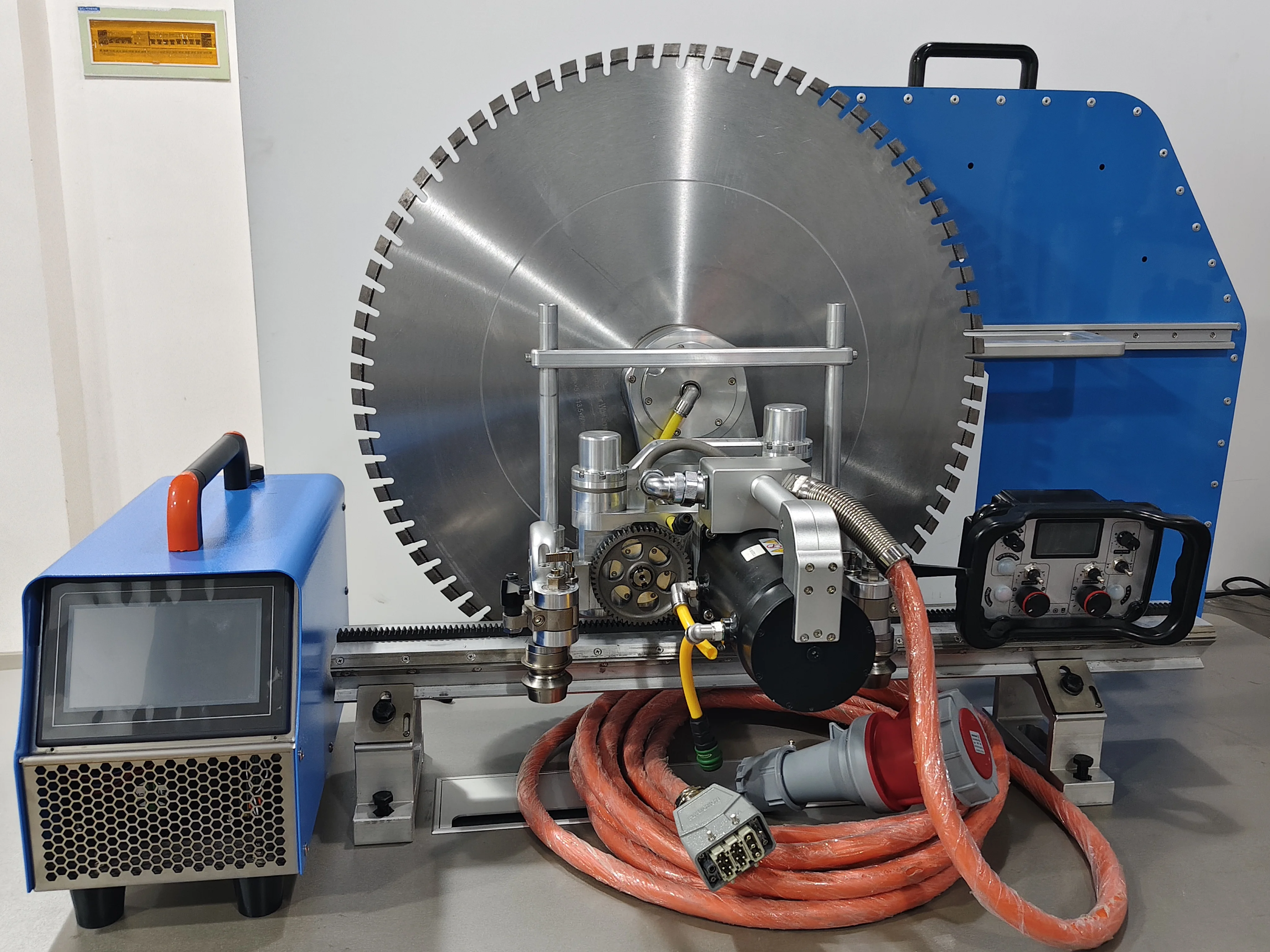 Industrial Electric Wall Saw 26KW 700mm Depth High Frequency Brushless 1600mm Blade Cortadora