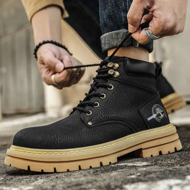 Botines de moda de verano para hombre, botas de cuero con plataforma cómodas 2025, botas de trabajo antideslizantes para hombre, botas altas para motocicleta