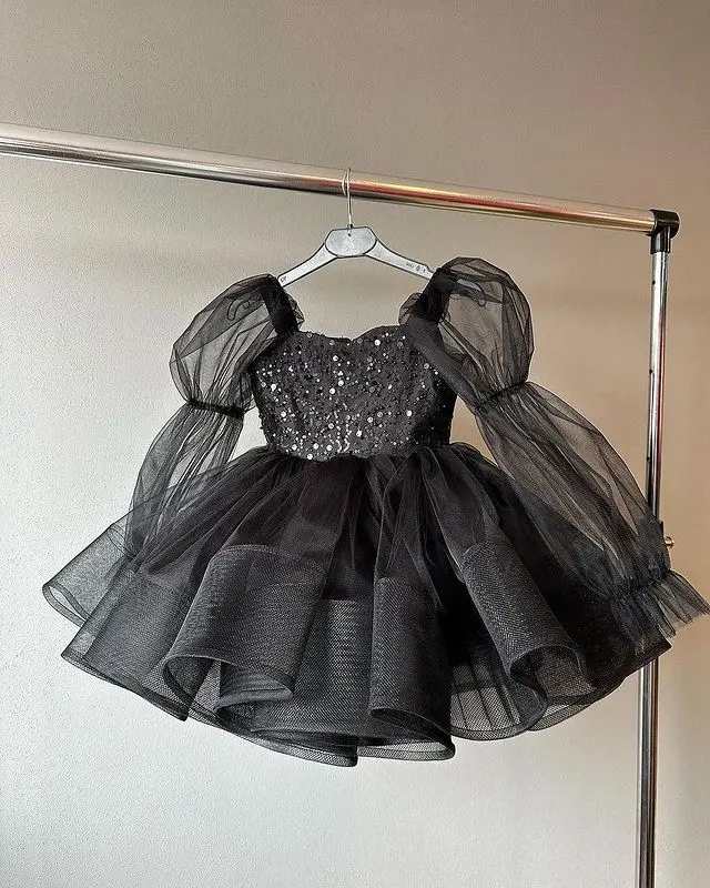 SoDigne A-Linie Schwarzes Blumenmädchenkleid Volle Ärmel Pailletten Tüllrock Mädchen Partykleider 2025, langes Kinderkleid Maßgeschneidert