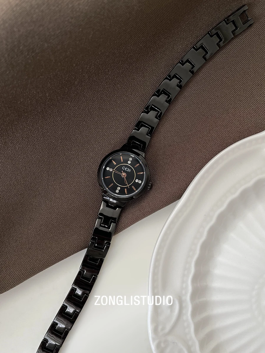 

Elegant women's watch exquisite vintage styleversatile petite black Korean style suitable for students a highend gift for women.