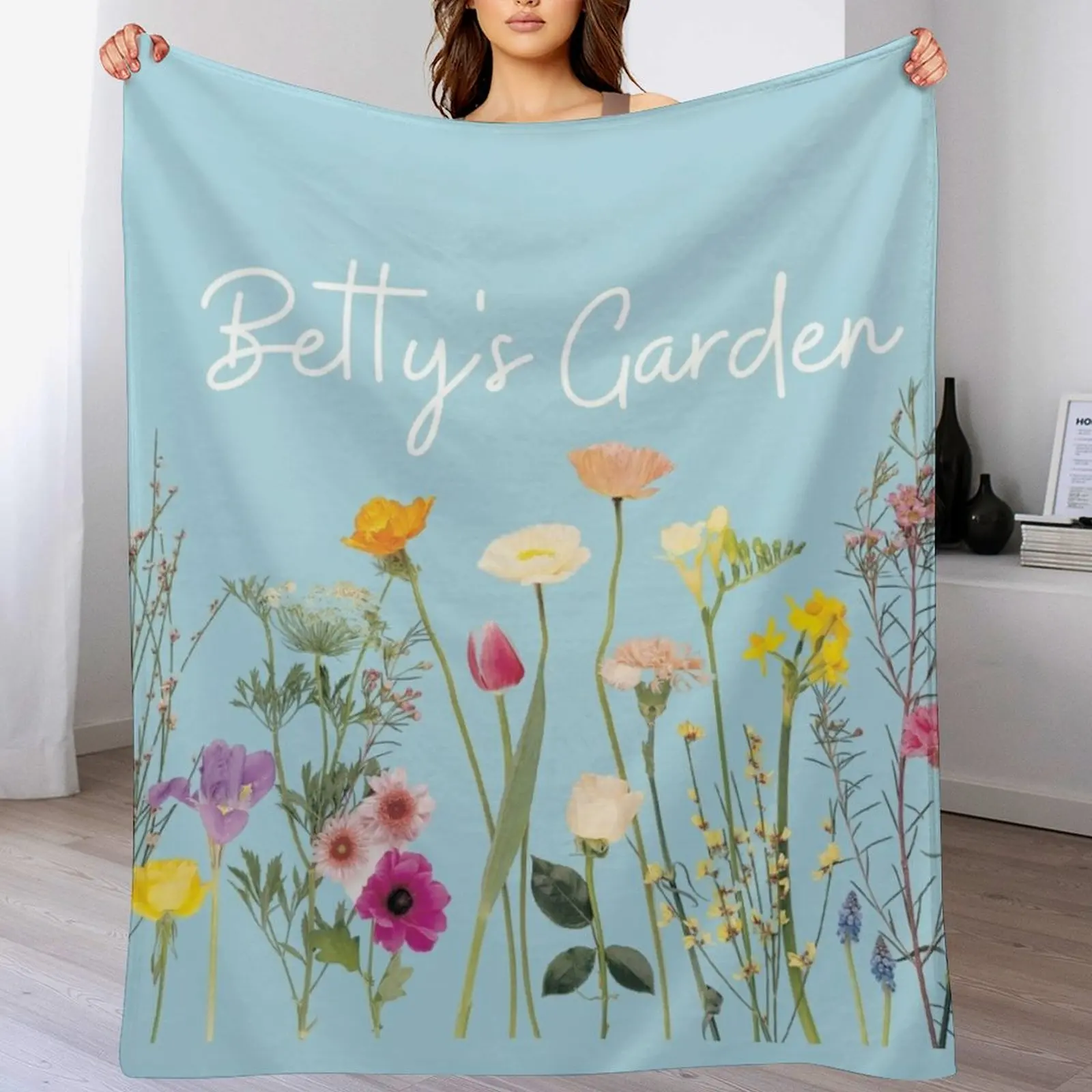 

Betty's Garden Throw Blanket Multi-Purpose Decoratives Tourist Soft Plaid Blankets