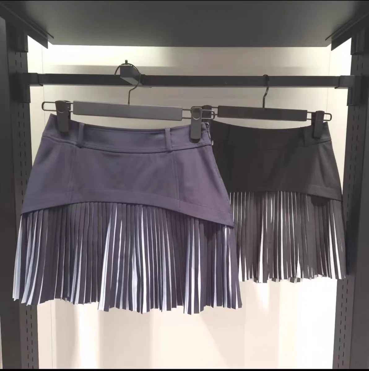 

2026 New Korean Style Women Golf Bud Pleated Umbrella Skirt High Waist Soft Drape Comfortable Elastic GOLF Female Short Skirt