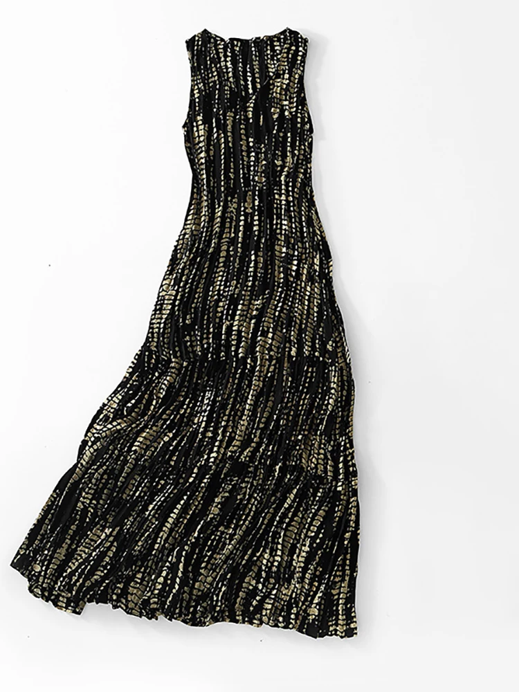 

Elegant Black Slim Fit Sleeveless Women's Dress Summer 2025 New Style Printed Pleated Vest Long Dress Polyester Fiber