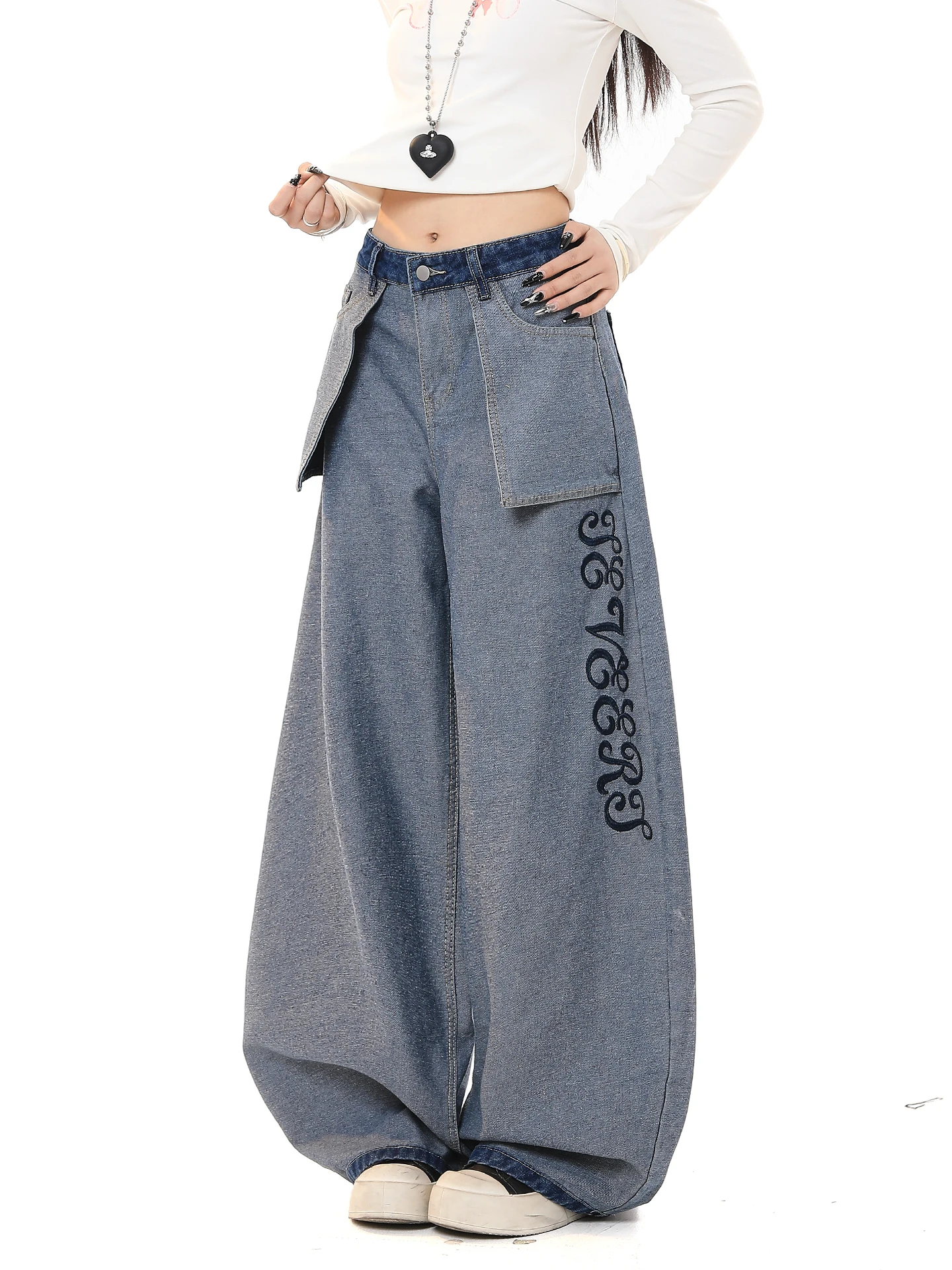 American Letter Embroidery Women's Denim Pants Backward Wearing Spring Autumn Loose Fit Wide Leg Pants with Big Pockets