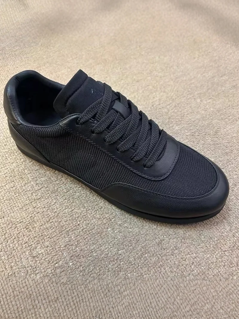 Casual Work Shoes for Men Breathable Mesh Anti-Slip Soft Bottom Pure Black Spring Autumn Season Outdoor Leisure Board Shoes