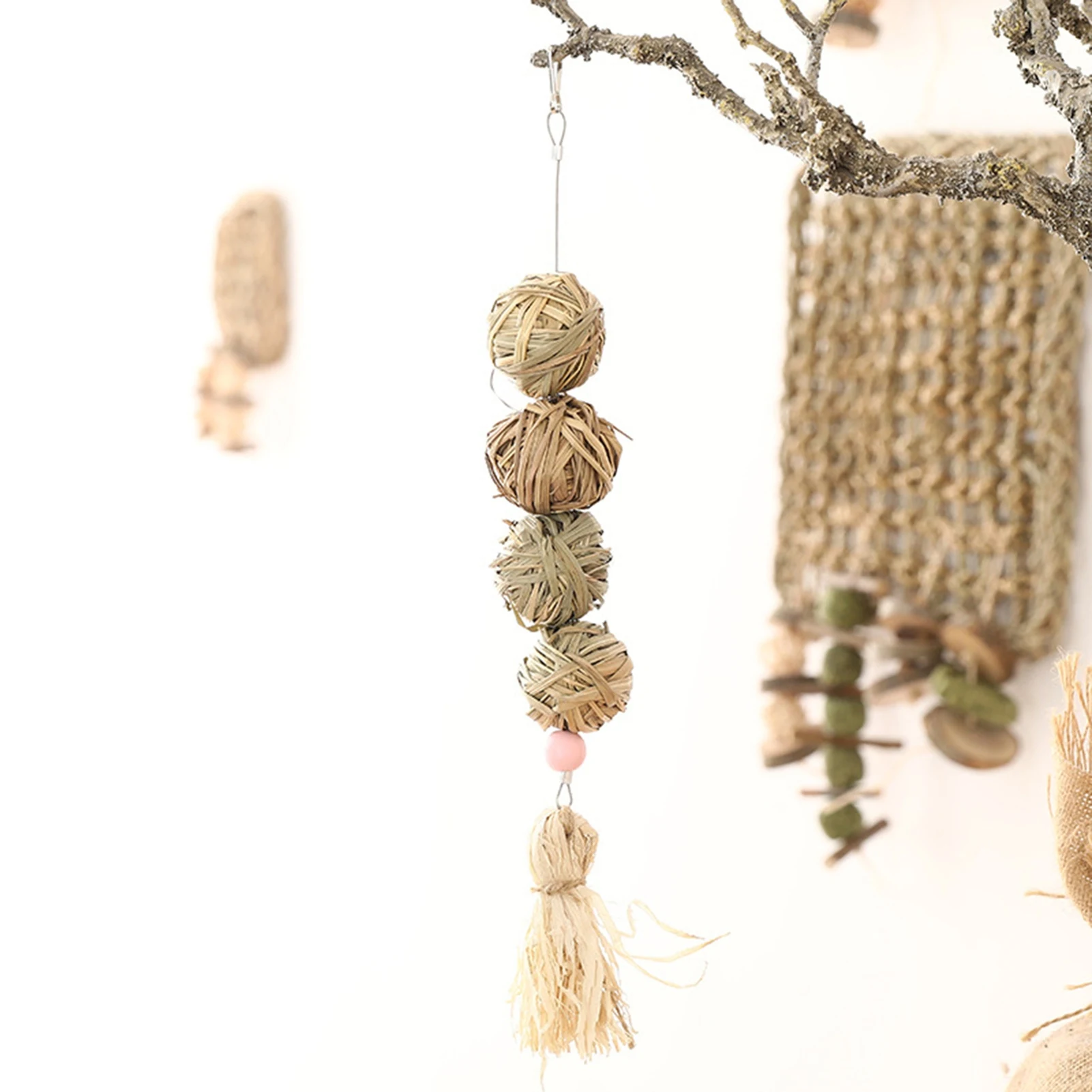 4pcs Rattan Chew Balls Natural Bird Hanging Toy for Parrots Cockatiel Conure Budgies Cage Accessories Durable Safe Play
