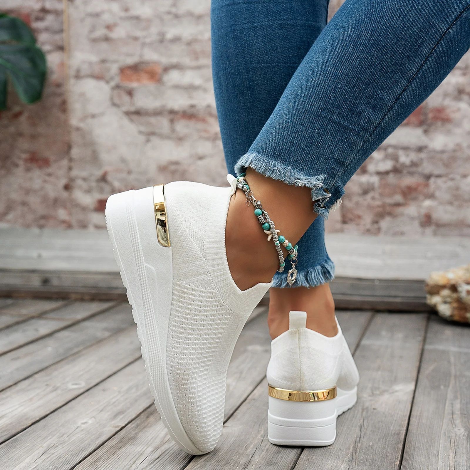 

Vulcanize Shoes Sneakers Women Shoes Ladies Slip-On Knit Solid Color Sneakers for Female Sport Mesh Casual Shoes for Women 2025