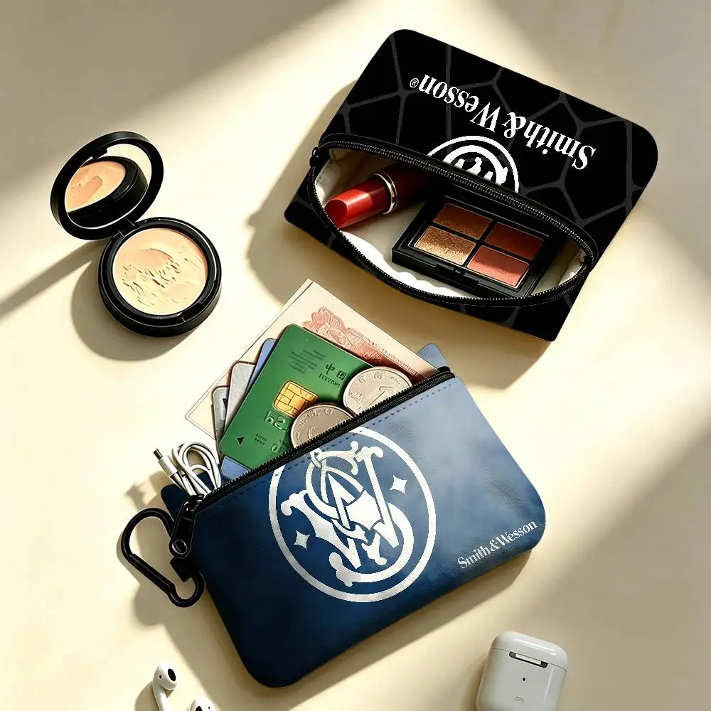 GUN Smith & Wesson Lightweight Oxford Fabric Coin Purse Carabiner Hook Design Mini Card Key Organizer Bag