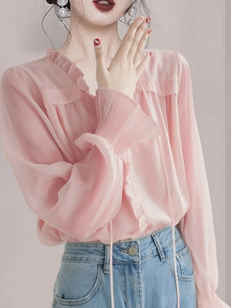 เสื้อแขนบานผู้หญิง สไตล์หวานๆ แฟชั่นฤดูใบไม้ผลิ ลำลอง แมทช์ได้กับทุกชุด สไตล์สาวเกาหลี ฮิปสเตอร์ แต่งระบาย เสื้อผ้าเกาหลี ชิค เรียบง่าย สไตล์ฮาราจูกุ