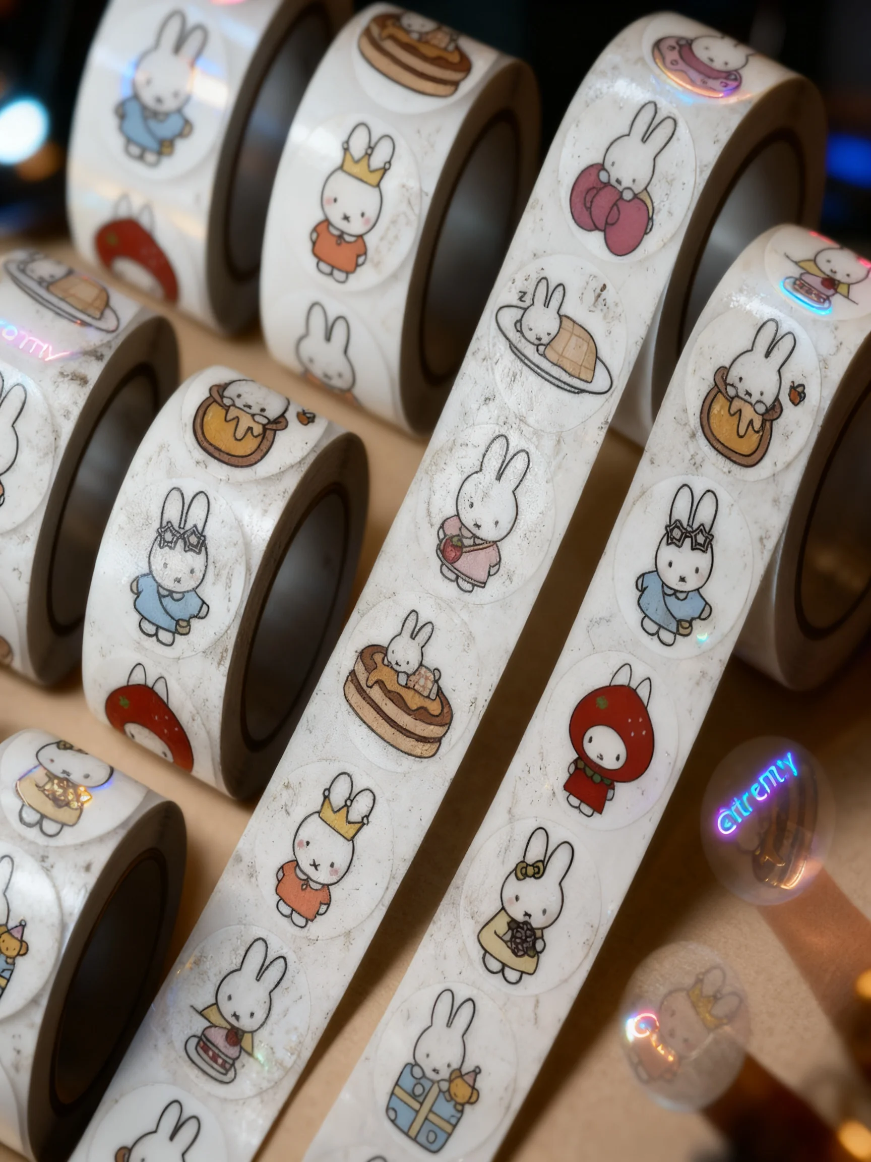 Miffy Rabbit Kawaii Cartoon Sticker 500Pcs Roll Seal Sticker Ins-style Planner Decoration Gift Cute Adorable Fun Package