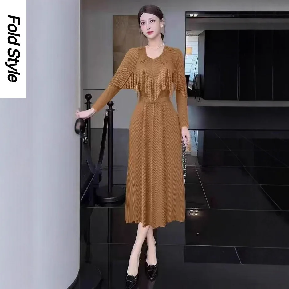 2025 Autumn New Miyake Pleated Dress Fashion Nail Diamond Fringe Flower Temperament Loose Women's Long Dress