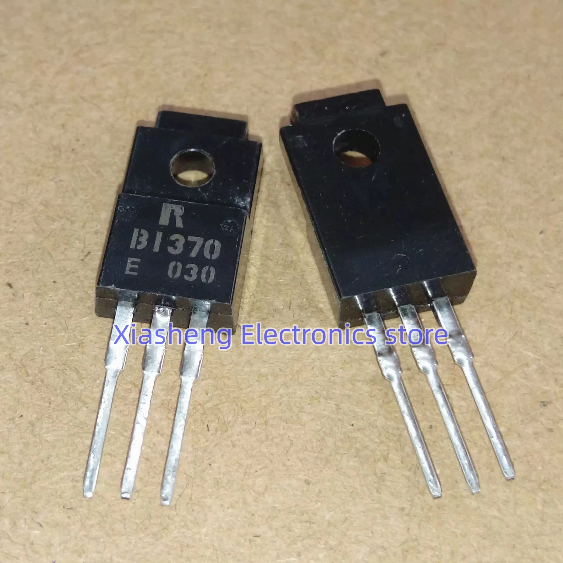 

New Original 20Pcs 2SB1370 B1370 TO-220F Transistor In Stock Good Quality